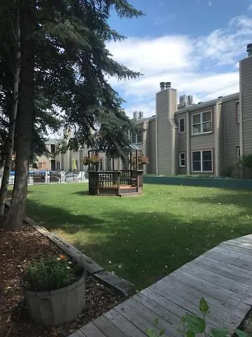 Hole Towncenter Three-bedroom * Jackson