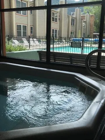 Hole Towncenter Three-bedroom Apartment